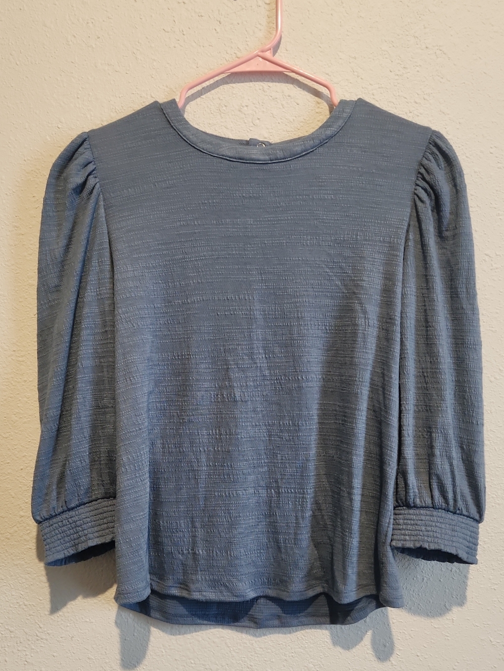 NWT Wonderly Blue Textured Knit Top Small Puff Sleeve Smocked Cuff